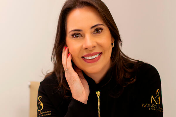 Leia mais sobre o artigo Tratamentos Delicados e Naturais: A Arte da Harmonização Orofacial com Experiência Profissional